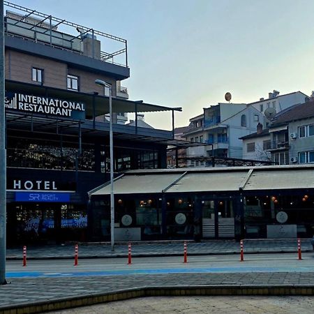 International Palace Wełes Zewnętrze zdjęcie